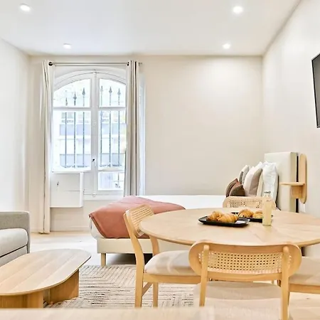 Apartman Parisien - 17eme Arrondissement