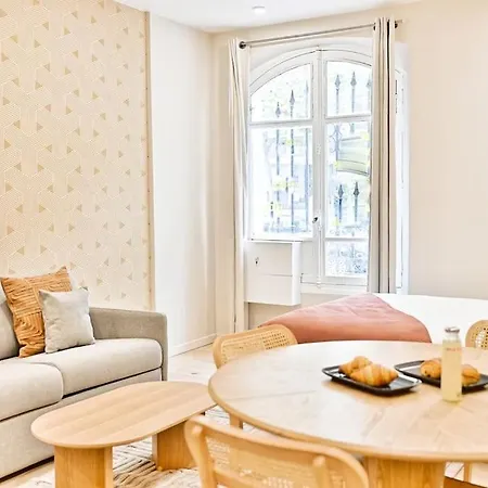 Parisien - 17eme Arrondissement باريس